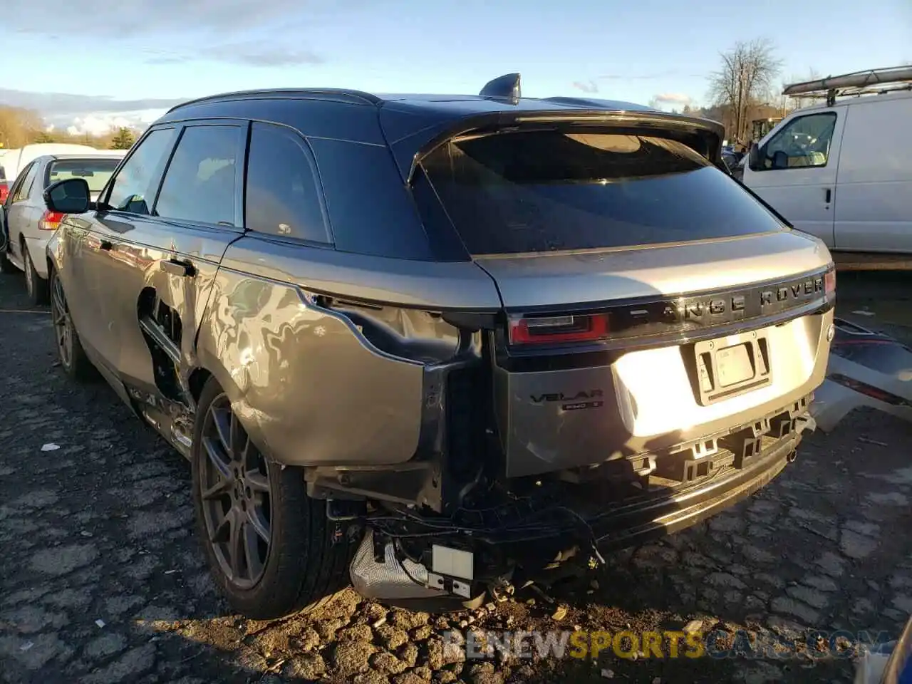 3 Photograph of a damaged car SALYT2EUXMA320484 LAND ROVER RANGEROVER 2021