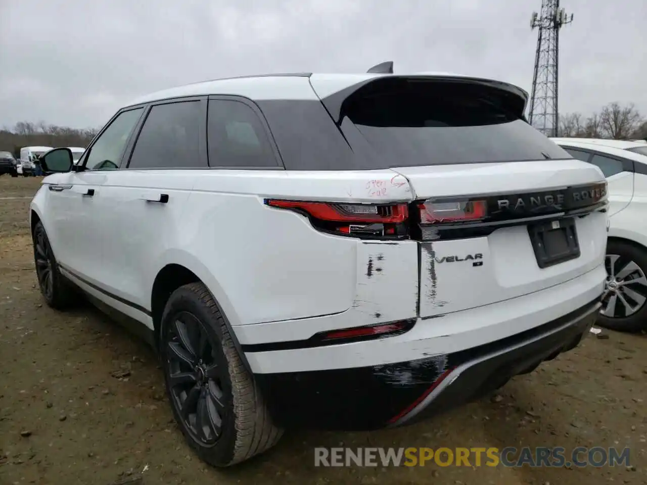 3 Photograph of a damaged car SALYT2EX1MA297932 LAND ROVER RANGEROVER 2021