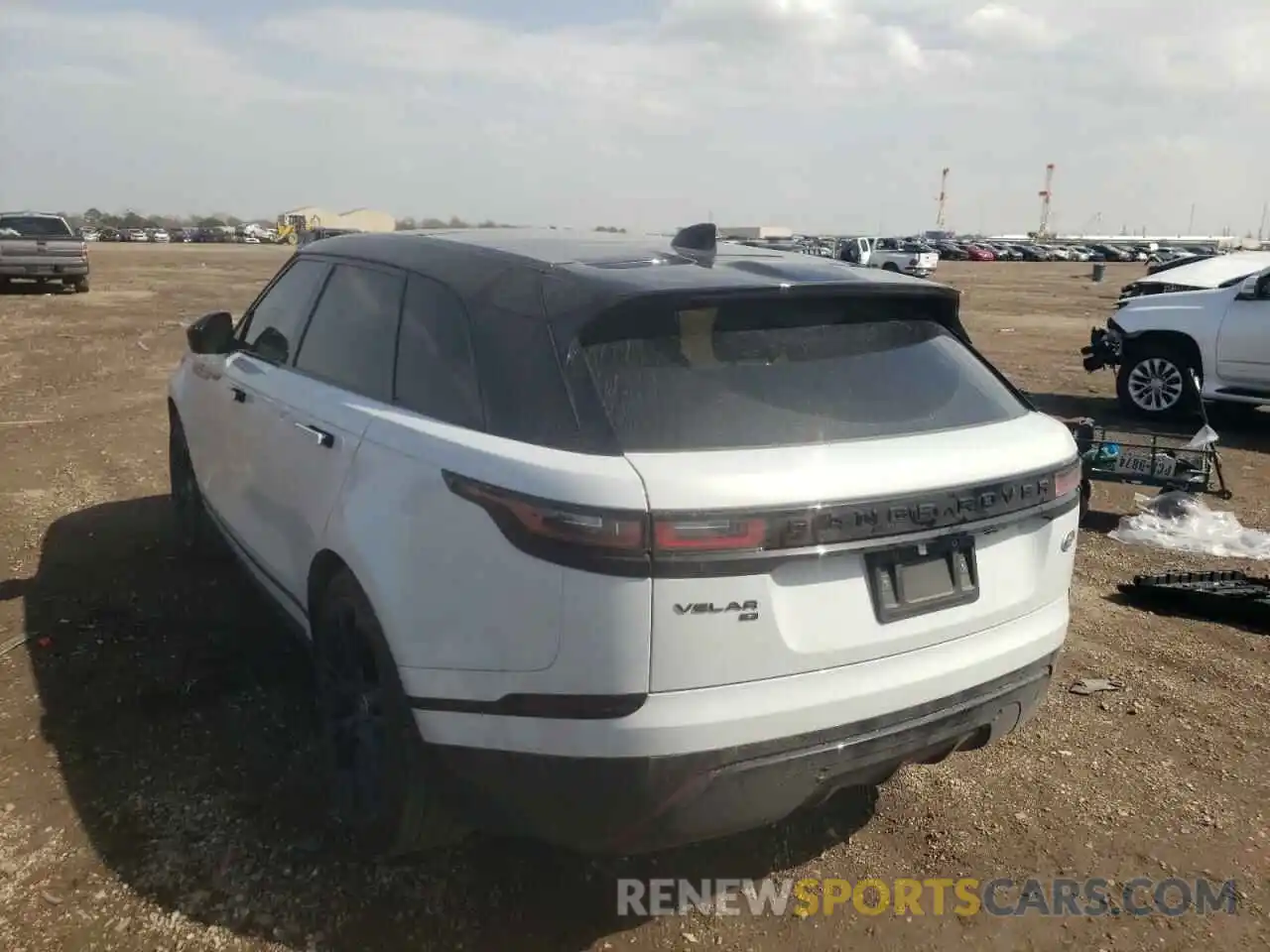 3 Photograph of a damaged car SALYT2EX2MA309103 LAND ROVER RANGEROVER 2021