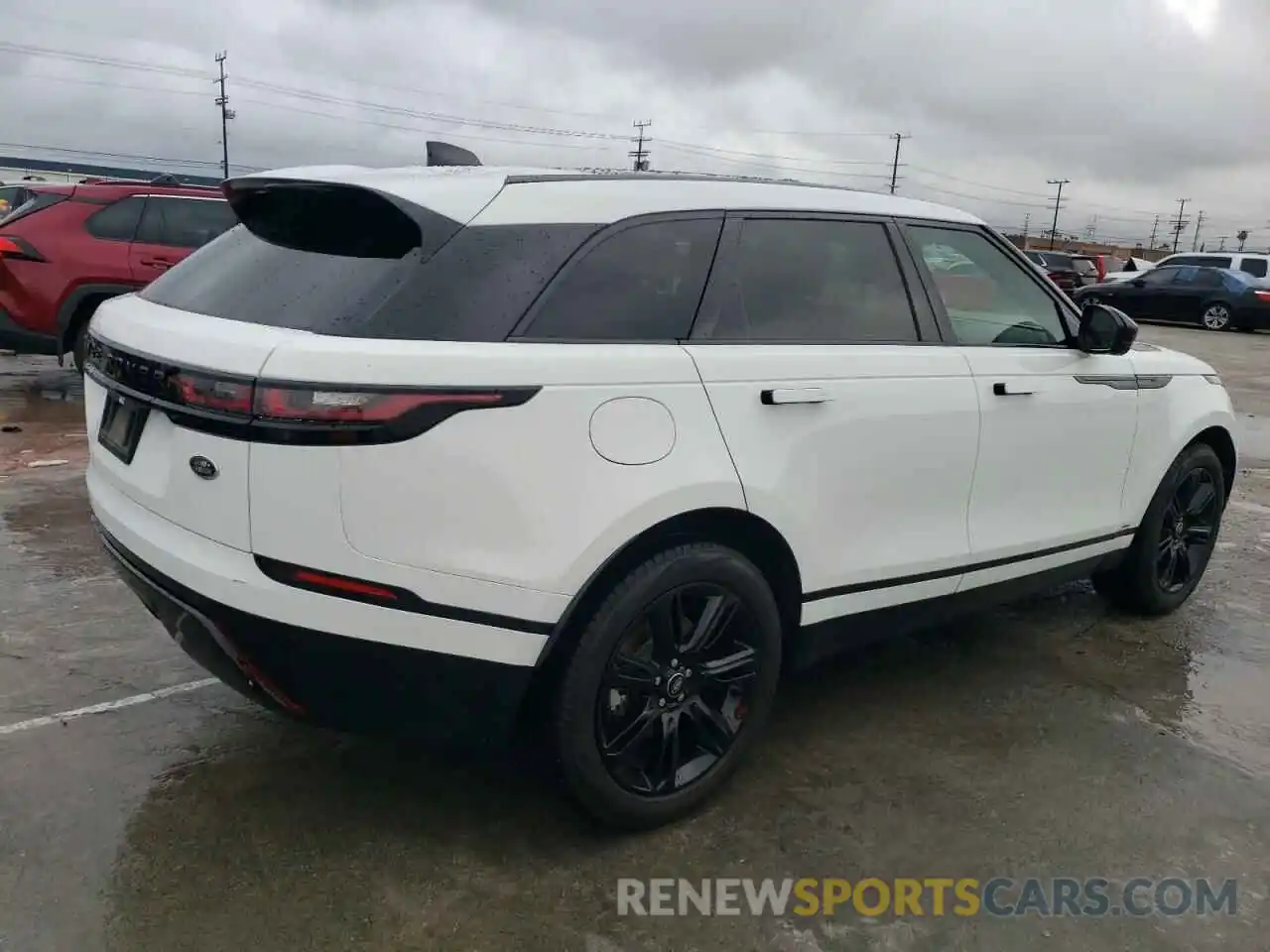 3 Photograph of a damaged car SALYT2EX3MA313077 LAND ROVER RANGEROVER 2021