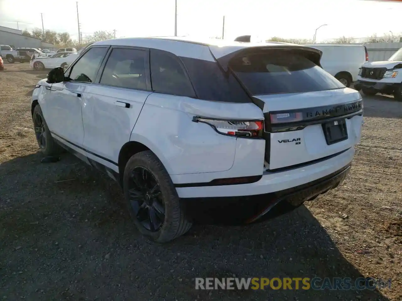 3 Photograph of a damaged car SALYT2EX3MA314617 LAND ROVER RANGEROVER 2021