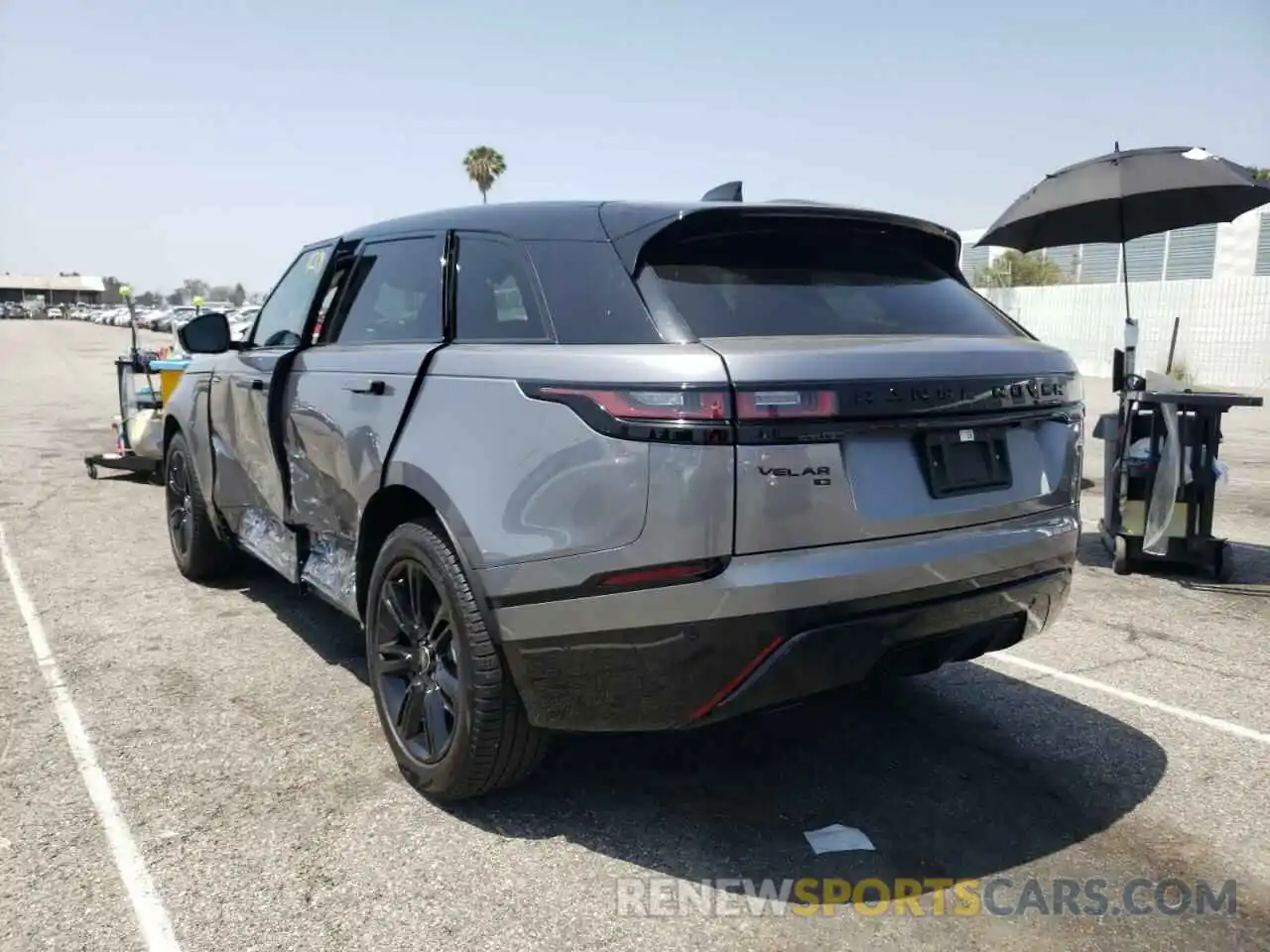 3 Photograph of a damaged car SALYT2EX3MA327223 LAND ROVER RANGEROVER 2021