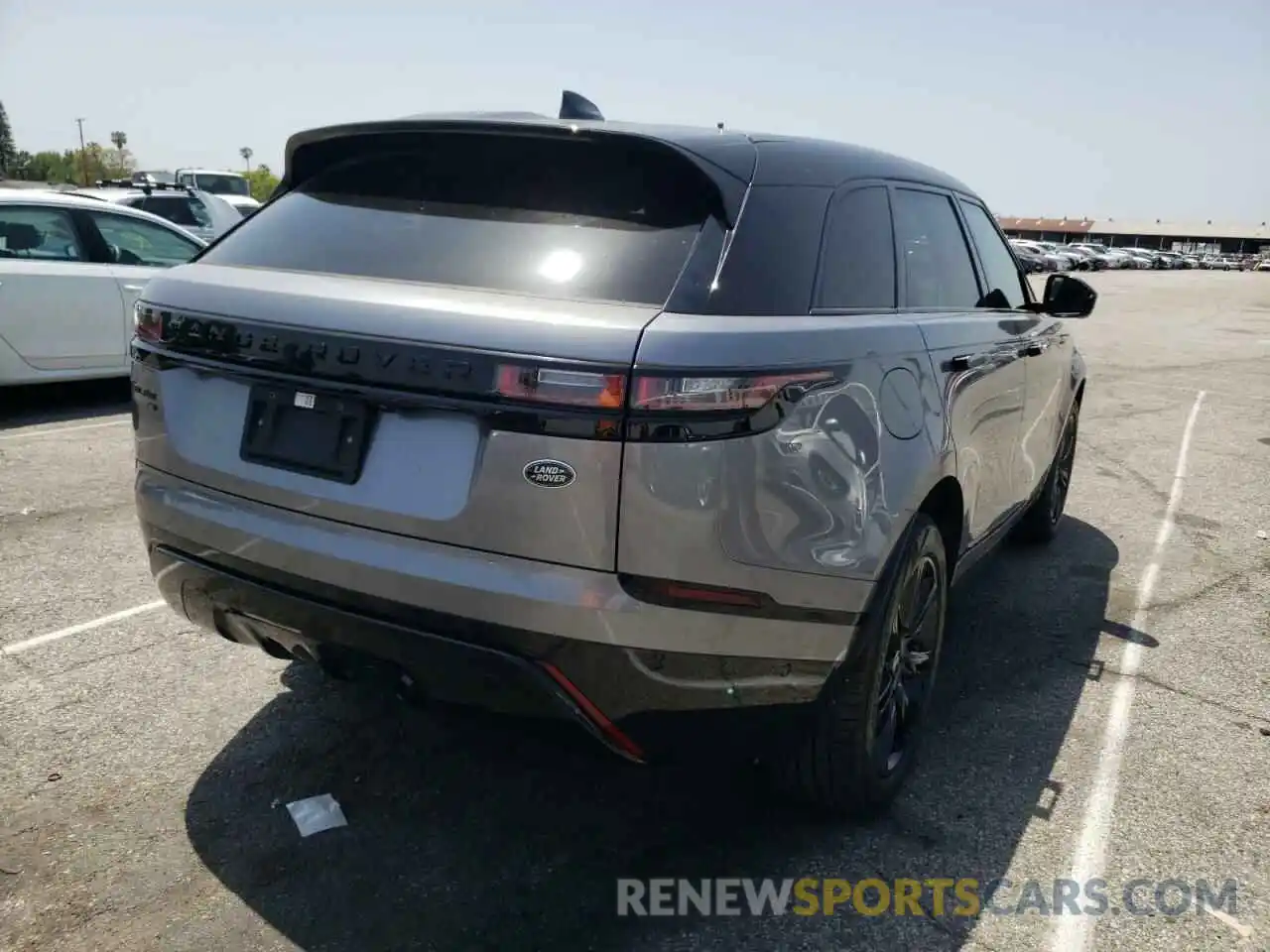 4 Photograph of a damaged car SALYT2EX3MA327223 LAND ROVER RANGEROVER 2021