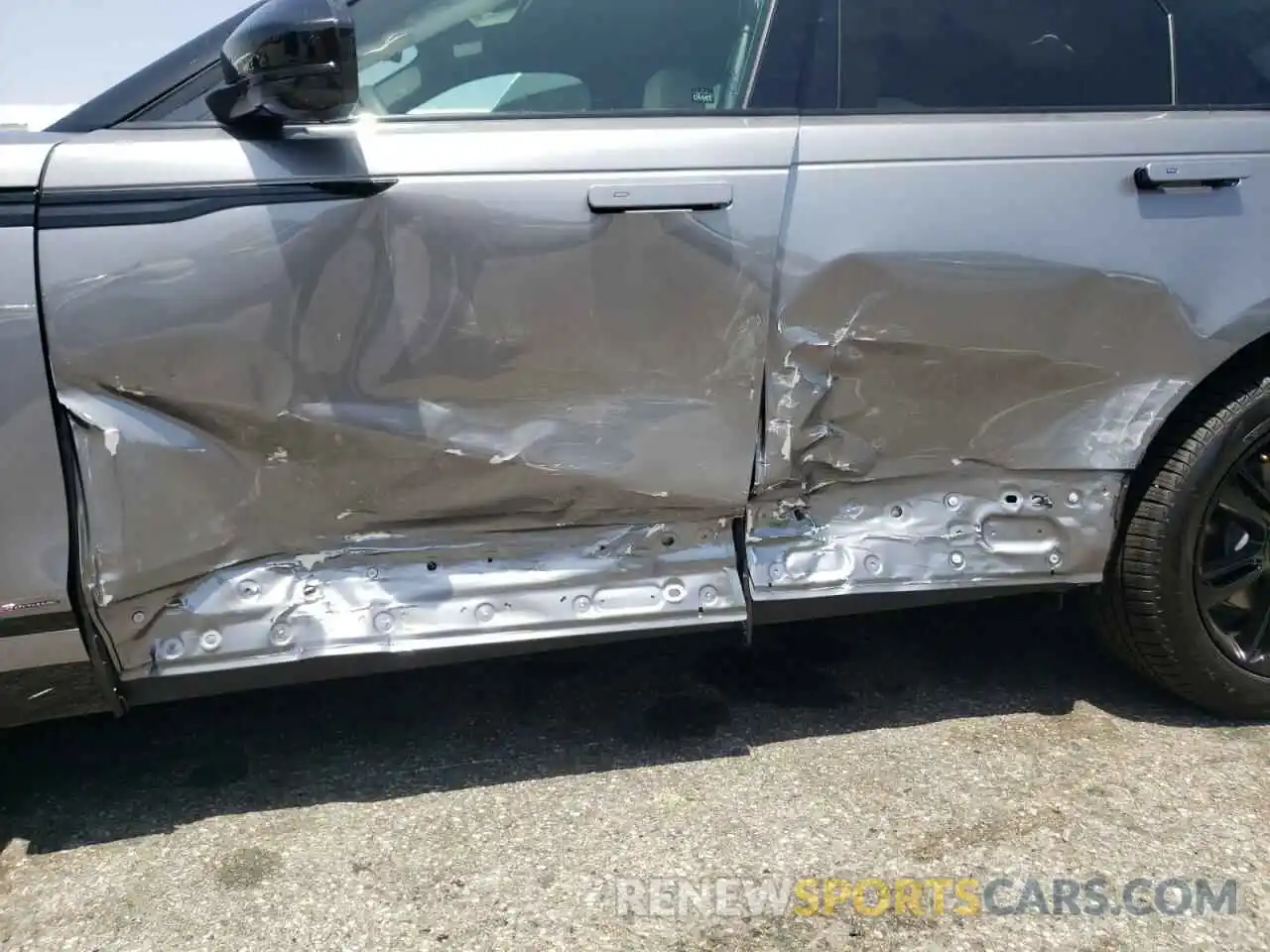 9 Photograph of a damaged car SALYT2EX3MA327223 LAND ROVER RANGEROVER 2021