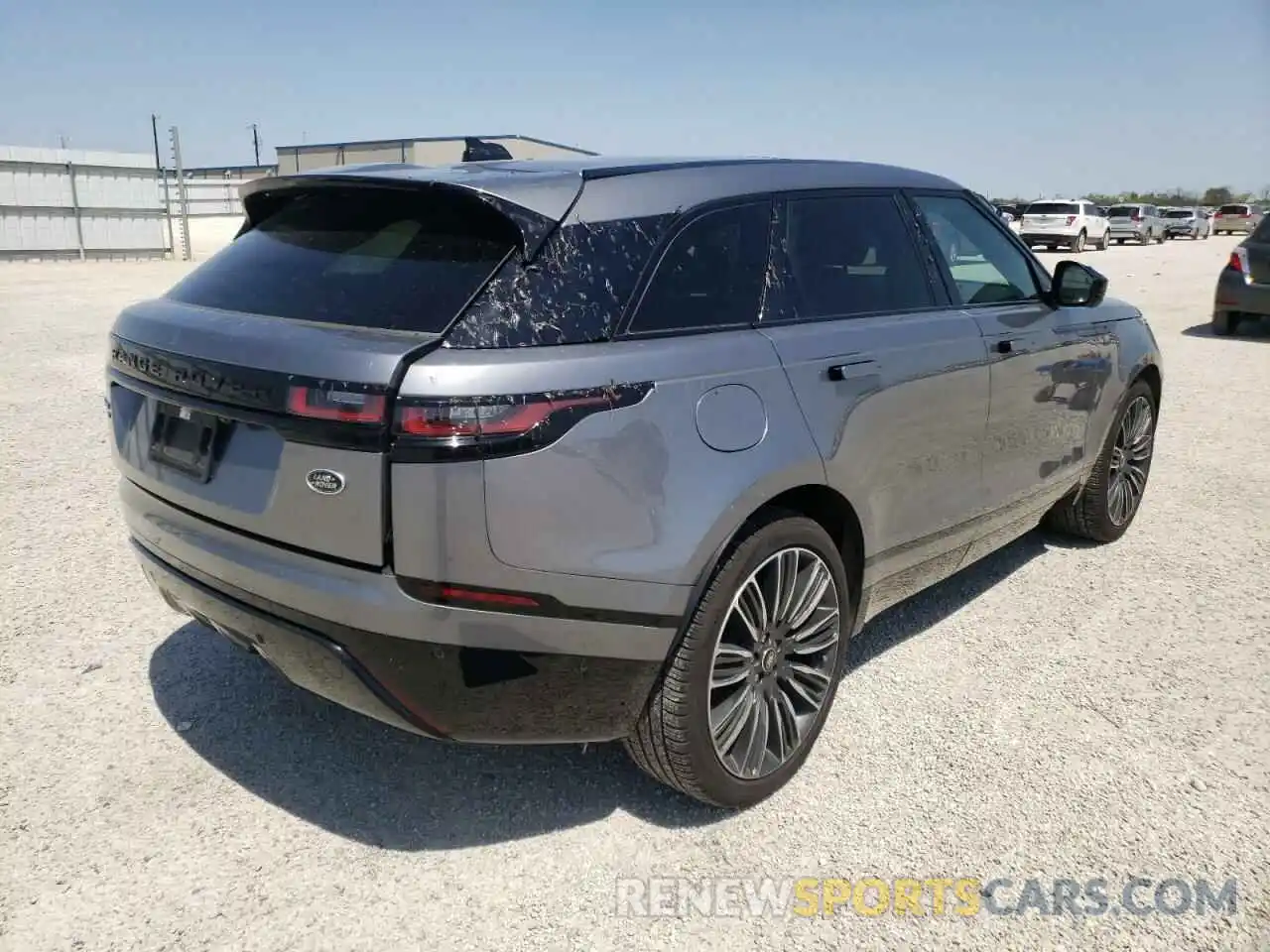 4 Photograph of a damaged car SALYT2EX7MA304091 LAND ROVER RANGEROVER 2021