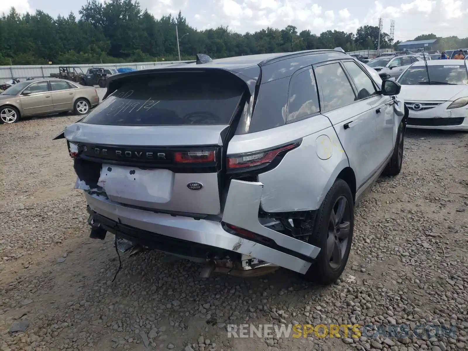 4 Photograph of a damaged car SALYT2EX7MA307606 LAND ROVER RANGEROVER 2021