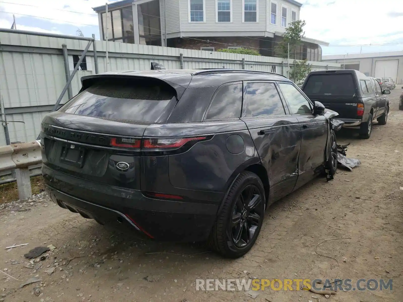 4 Photograph of a damaged car SALYT2EX7MA314197 LAND ROVER RANGEROVER 2021