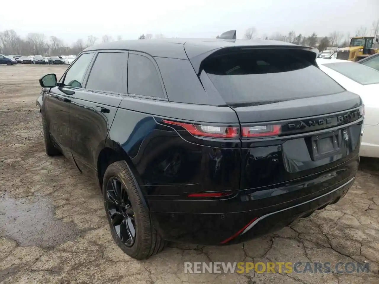 3 Photograph of a damaged car SALYT2EX8MA305864 LAND ROVER RANGEROVER 2021