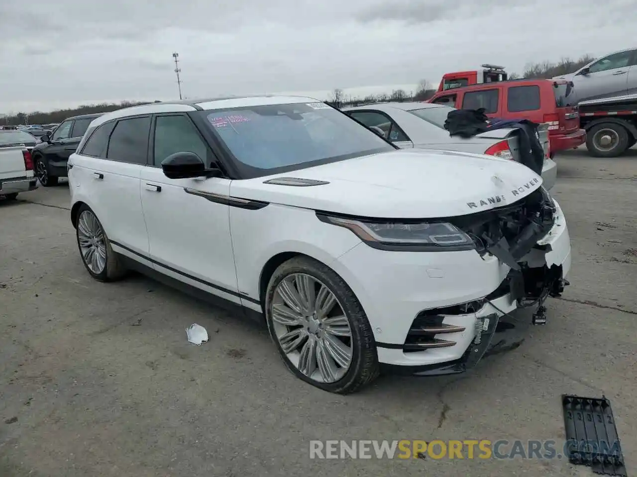4 Photograph of a damaged car SALYT2EX8MA307050 LAND ROVER RANGEROVER 2021