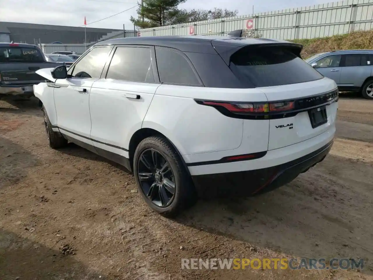 3 Photograph of a damaged car SALYT2EX9MA311964 LAND ROVER RANGEROVER 2021