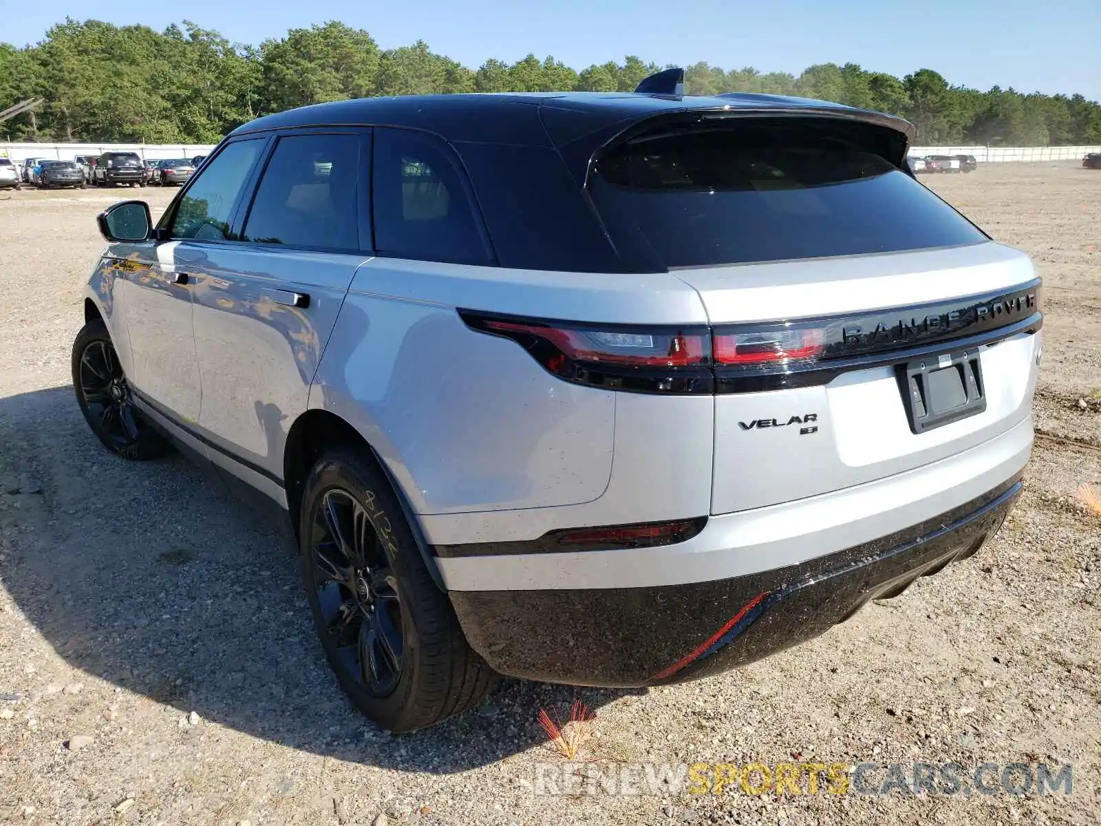 3 Photograph of a damaged car SALYT2EXXMA316039 LAND ROVER RANGEROVER 2021