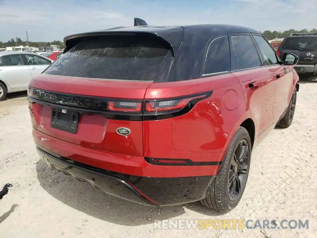 4 Photograph of a damaged car SALYT2EXXMA322617 LAND ROVER RANGEROVER 2021