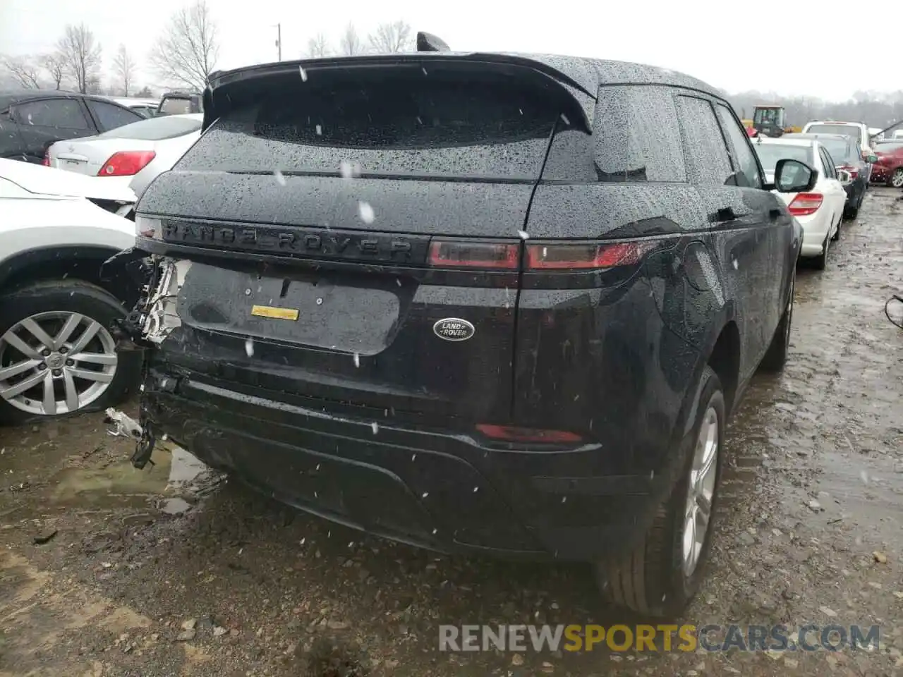 4 Photograph of a damaged car SALZJ2FX8MH122531 LAND ROVER RANGEROVER 2021