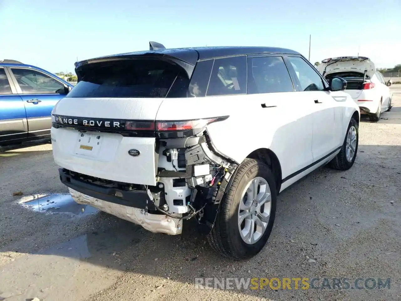 4 Photograph of a damaged car SALZJ2FX8MH138101 LAND ROVER RANGEROVER 2021