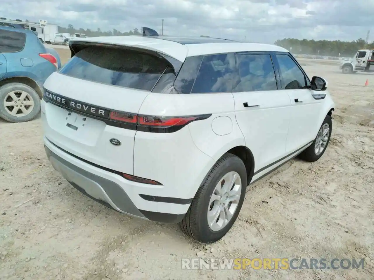 4 Photograph of a damaged car SALZJ2FXXMH156390 LAND ROVER RANGEROVER 2021