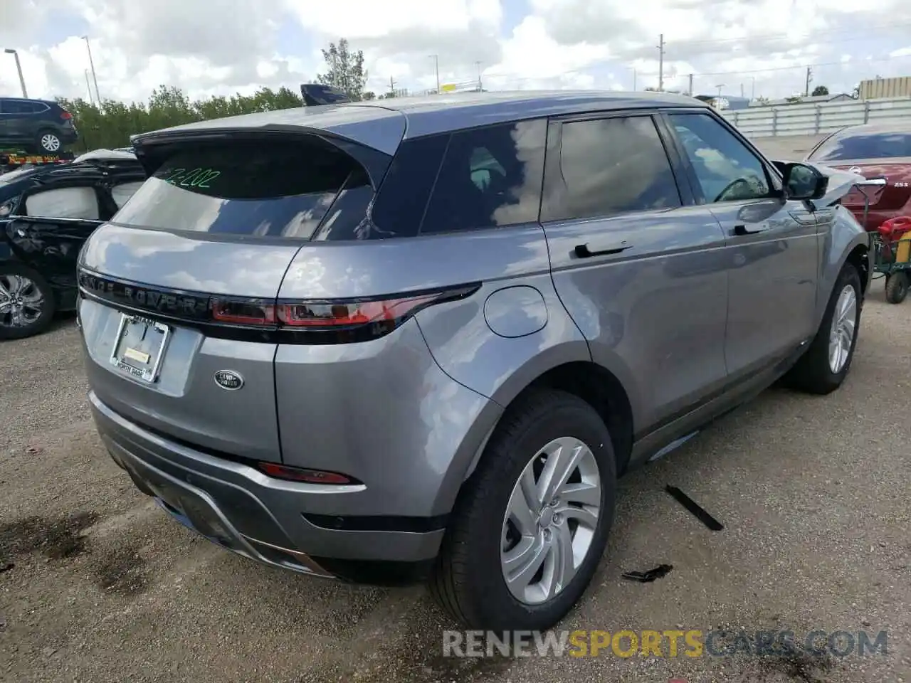 4 Photograph of a damaged car SALZT2FX9MH153538 LAND ROVER RANGEROVER 2021