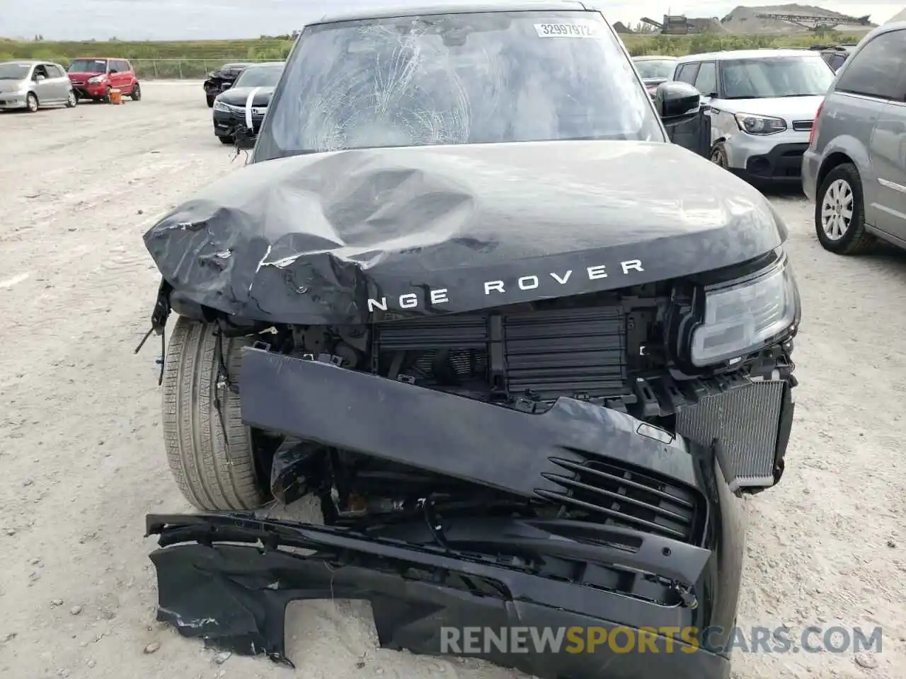 9 Photograph of a damaged car SALGS2RU0NA462479 LAND ROVER RANGEROVER 2022