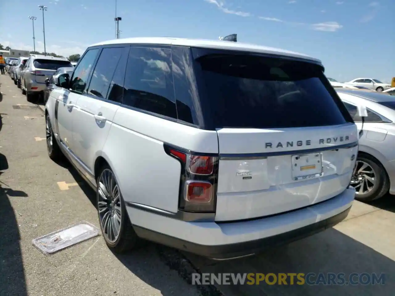 3 Photograph of a damaged car SALGS2RU2NA462547 LAND ROVER RANGEROVER 2022