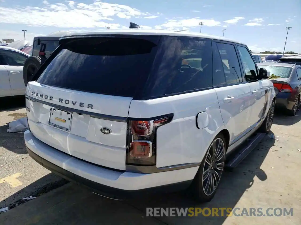 4 Photograph of a damaged car SALGS2RU2NA462547 LAND ROVER RANGEROVER 2022