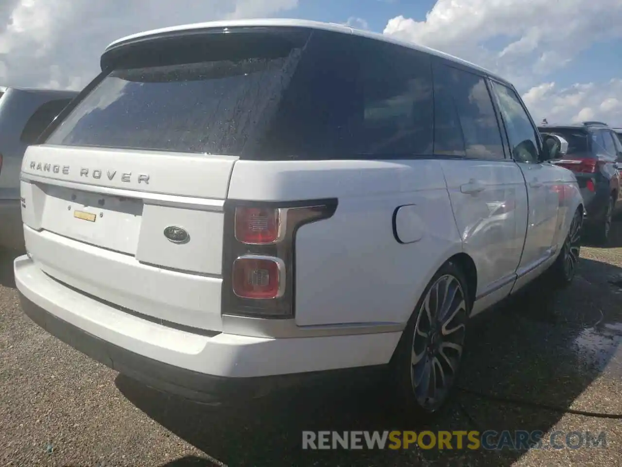 4 Photograph of a damaged car SALGS2RU3NA463464 LAND ROVER RANGEROVER 2022