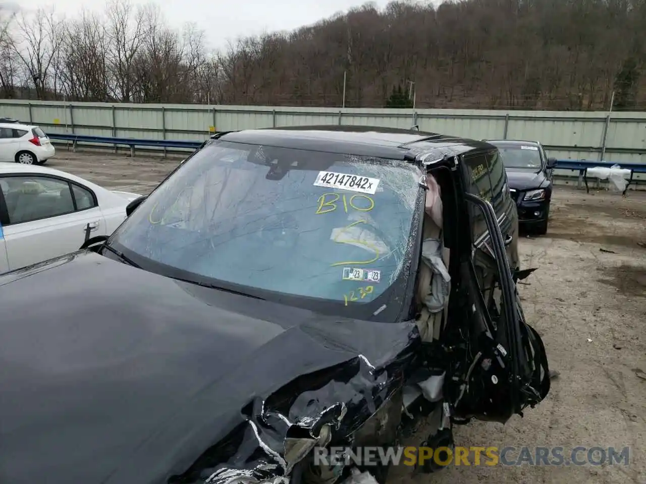 10 Photograph of a damaged car SALGS2RU7NA466755 LAND ROVER RANGEROVER 2022