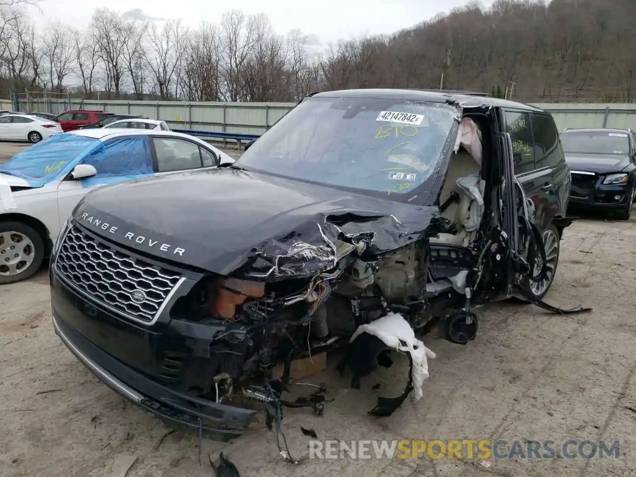 2 Photograph of a damaged car SALGS2RU7NA466755 LAND ROVER RANGEROVER 2022