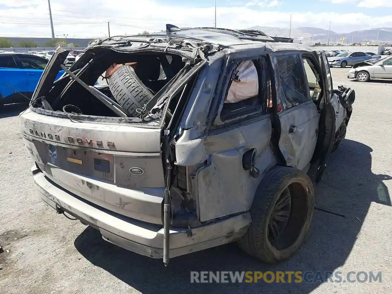 4 Photograph of a damaged car SALGS2SE7NA460361 LAND ROVER RANGEROVER 2022