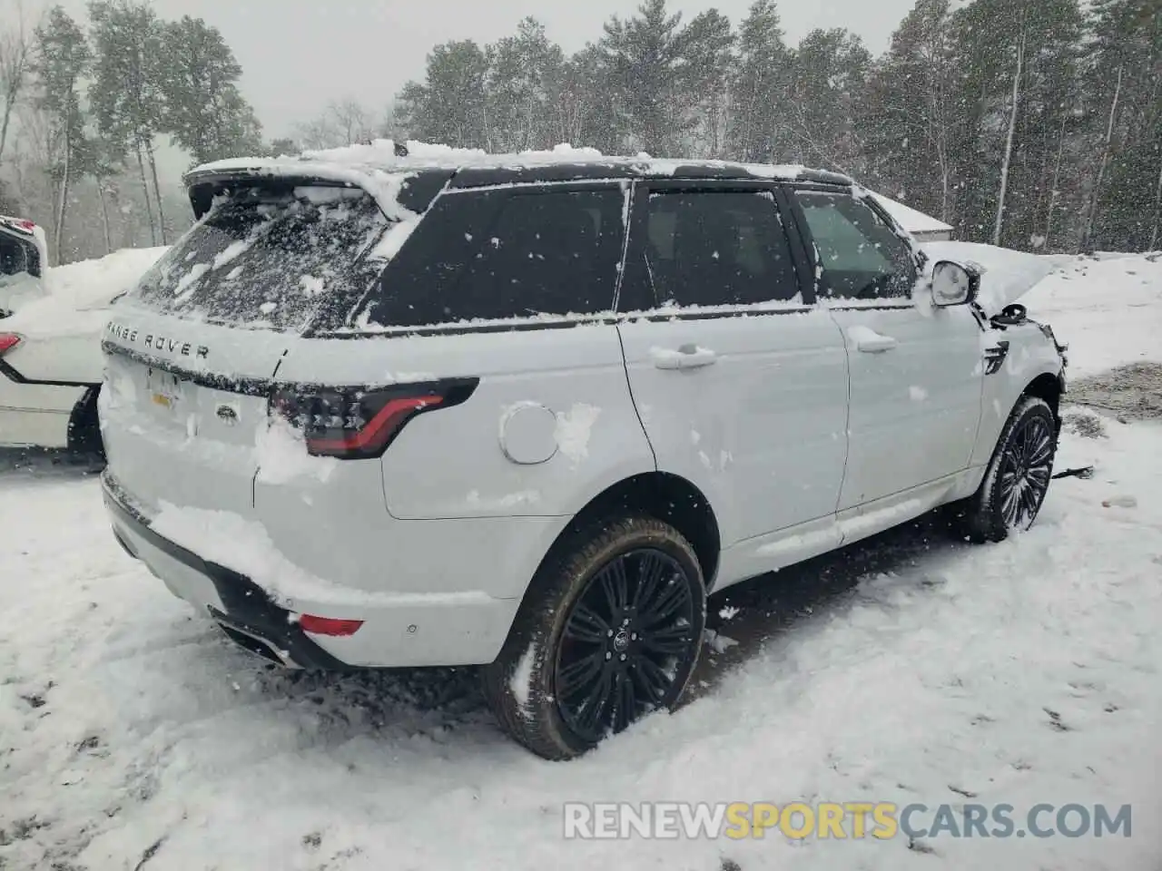 3 Photograph of a damaged car SALWR2SE0NA203565 LAND ROVER RANGEROVER 2022