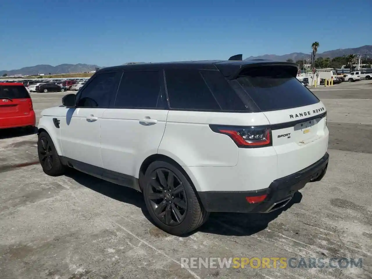 2 Photograph of a damaged car SALWR2SU7NA210519 LAND ROVER RANGEROVER 2022