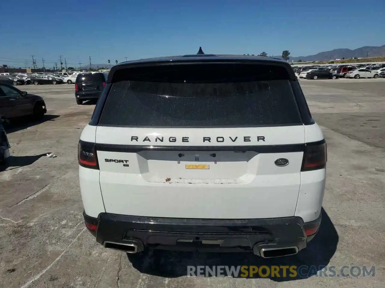 6 Photograph of a damaged car SALWR2SU7NA210519 LAND ROVER RANGEROVER 2022