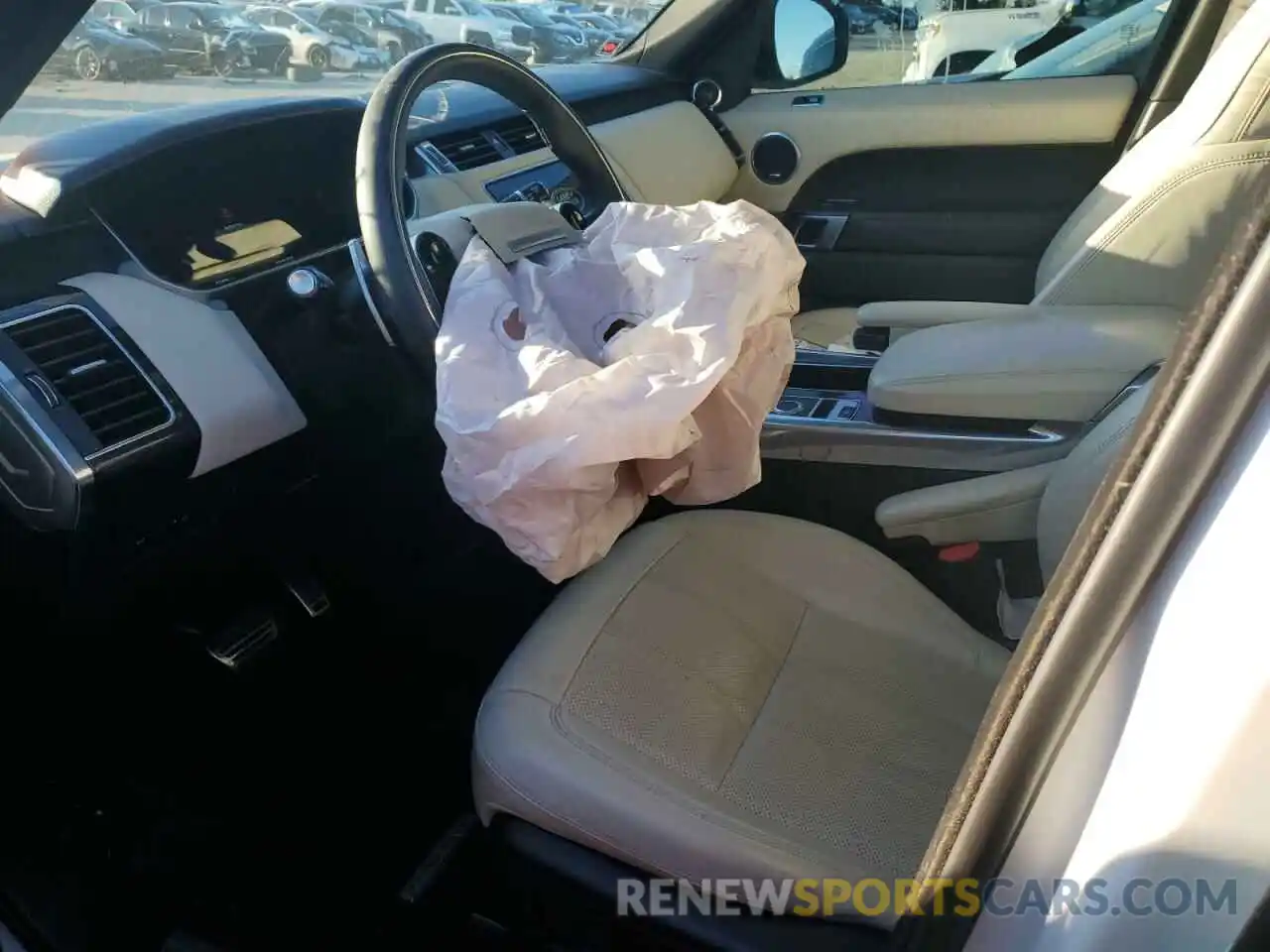 7 Photograph of a damaged car SALWR2SU7NA218815 LAND ROVER RANGEROVER 2022