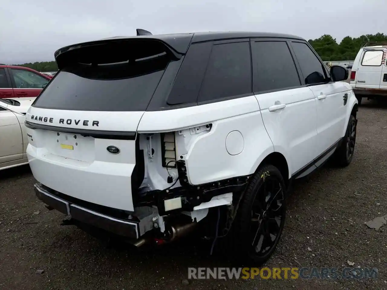 4 Photograph of a damaged car SALWR2SU8NA232500 LAND ROVER RANGEROVER 2022