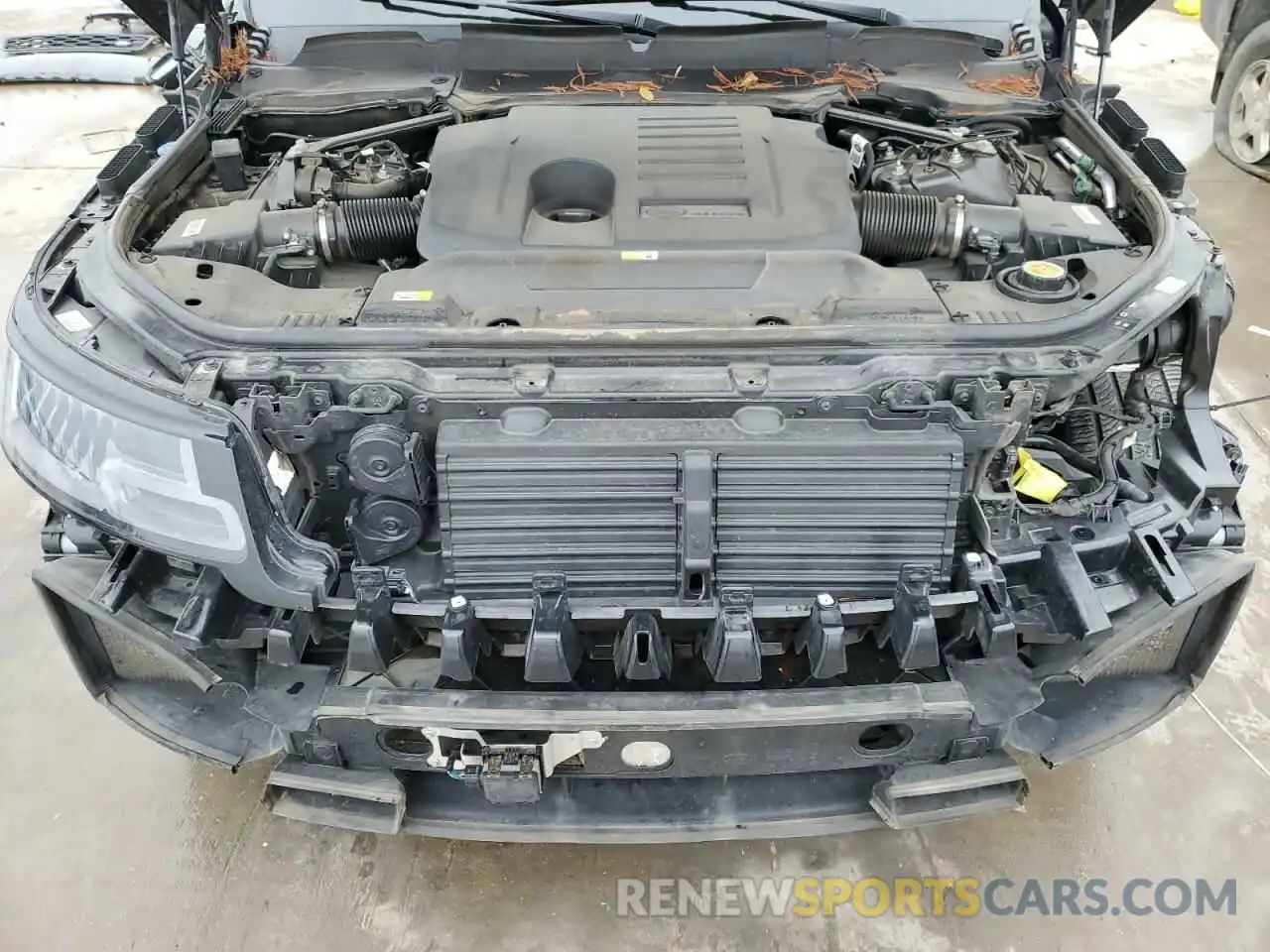 11 Photograph of a damaged car SALWS2RU0NA210758 LAND ROVER RANGEROVER 2022