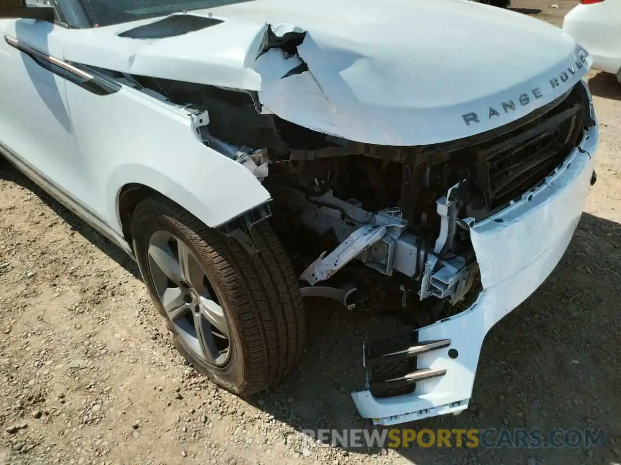 9 Photograph of a damaged car SALYT2EX6NA329923 LAND ROVER RANGEROVER 2022