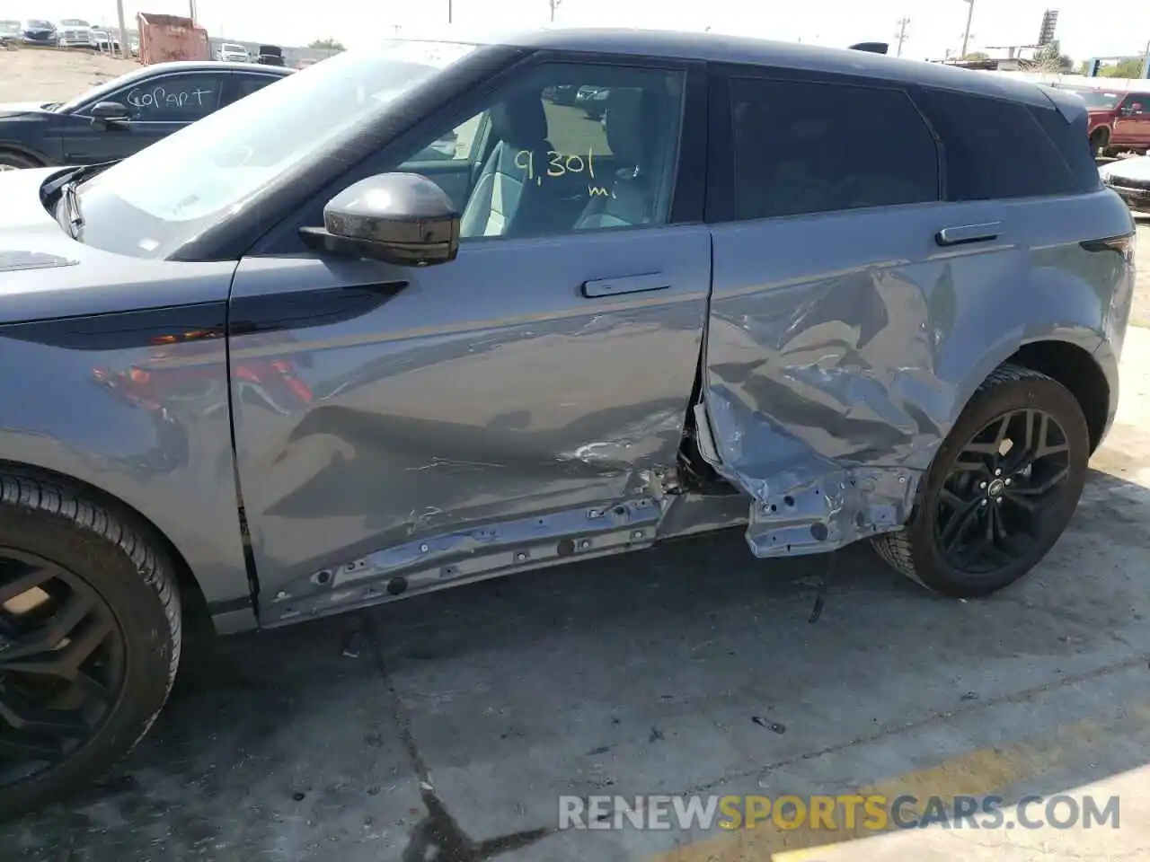 9 Photograph of a damaged car SALZL2FX4NH165209 LAND ROVER RANGEROVER 2022