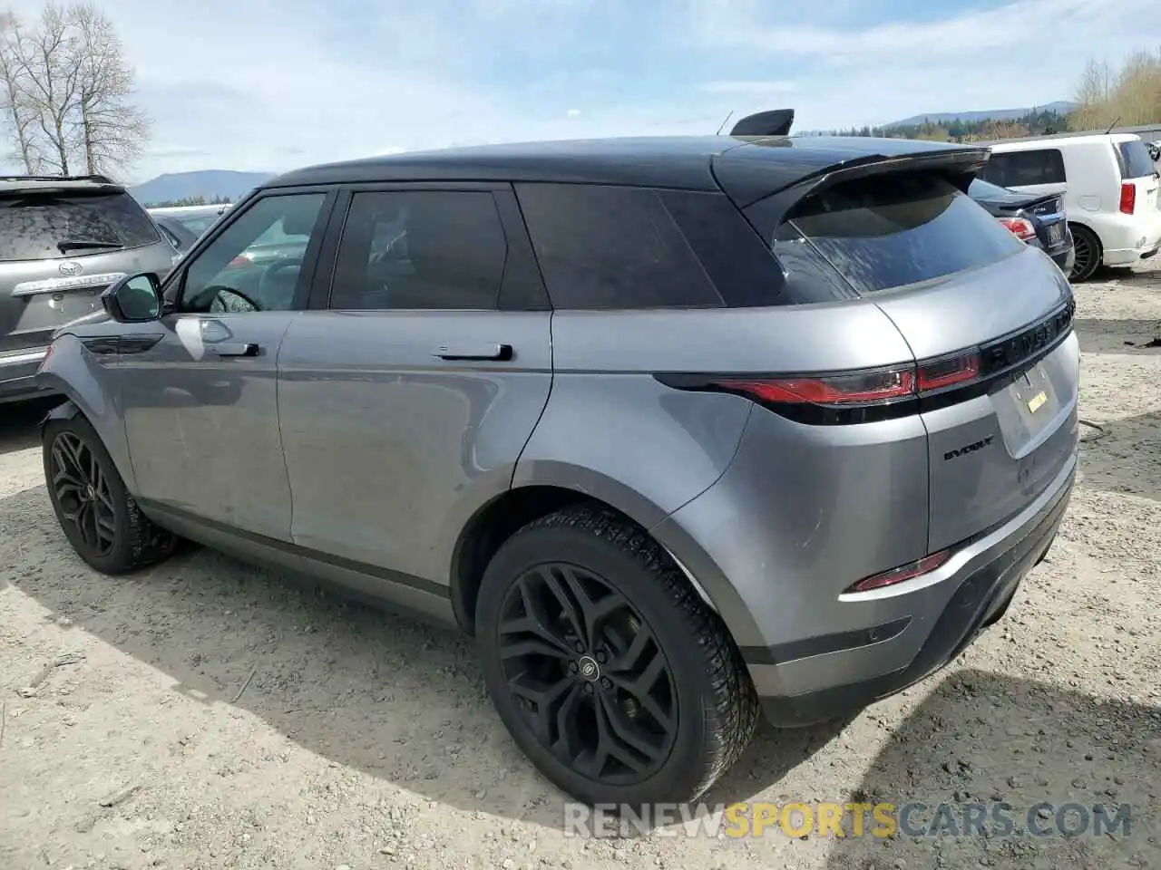 2 Photograph of a damaged car SALZP2FX5NH163229 LAND ROVER RANGEROVER 2022