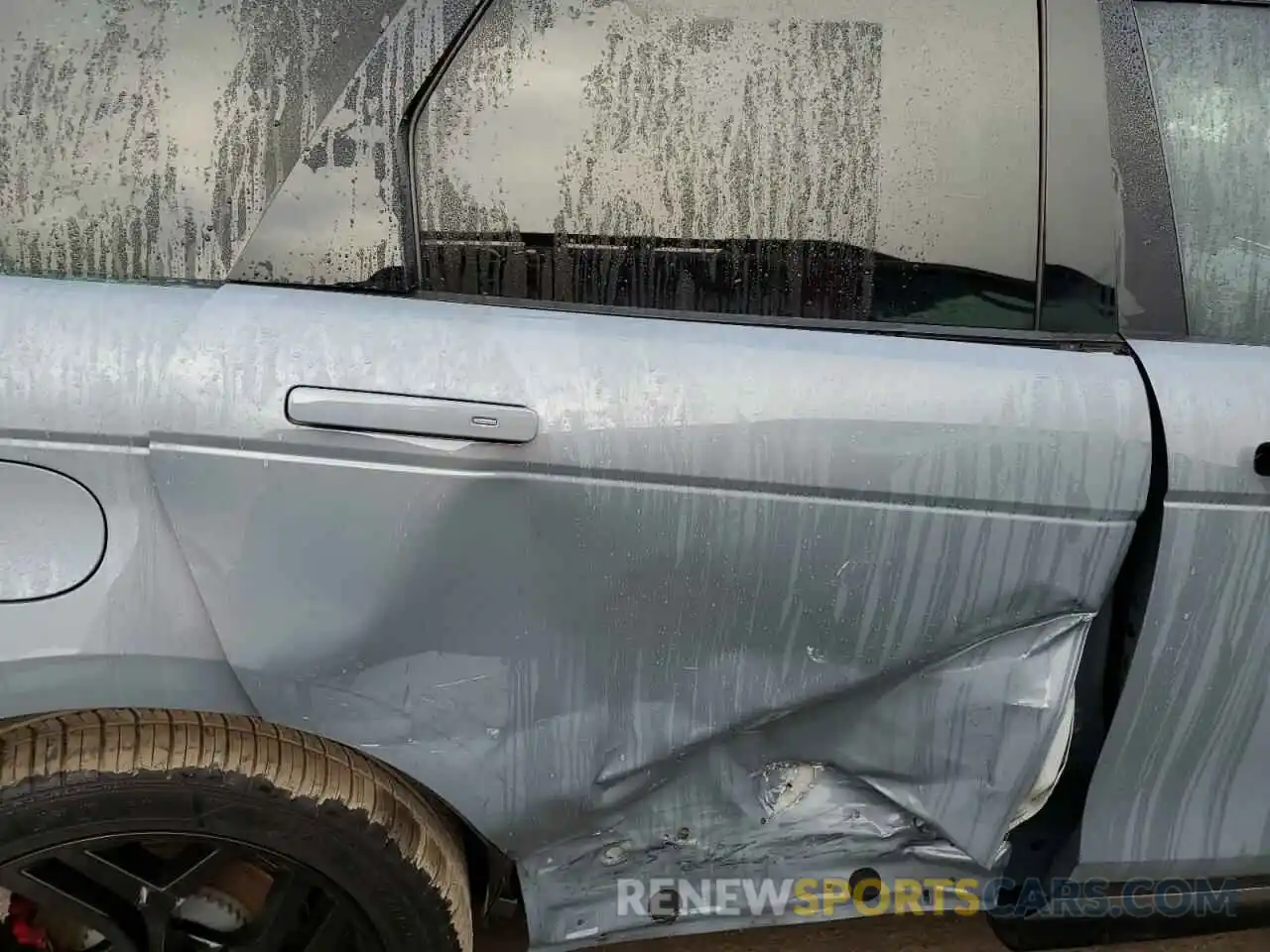 9 Photograph of a damaged car SALZW2GX7NH168501 LAND ROVER RANGEROVER 2022