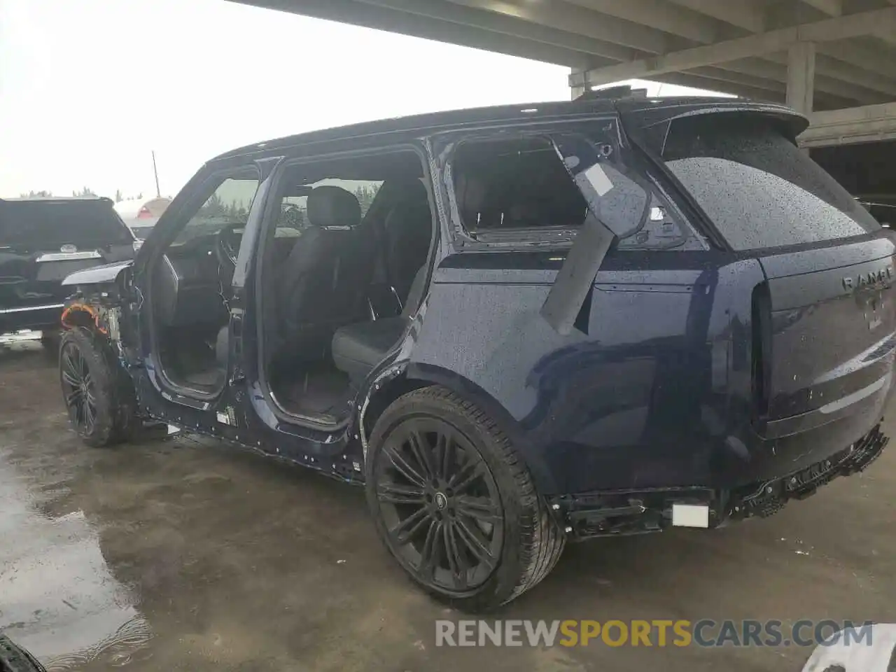 2 Photograph of a damaged car SALKPBE74PA025566 LAND ROVER RANGEROVER 2023