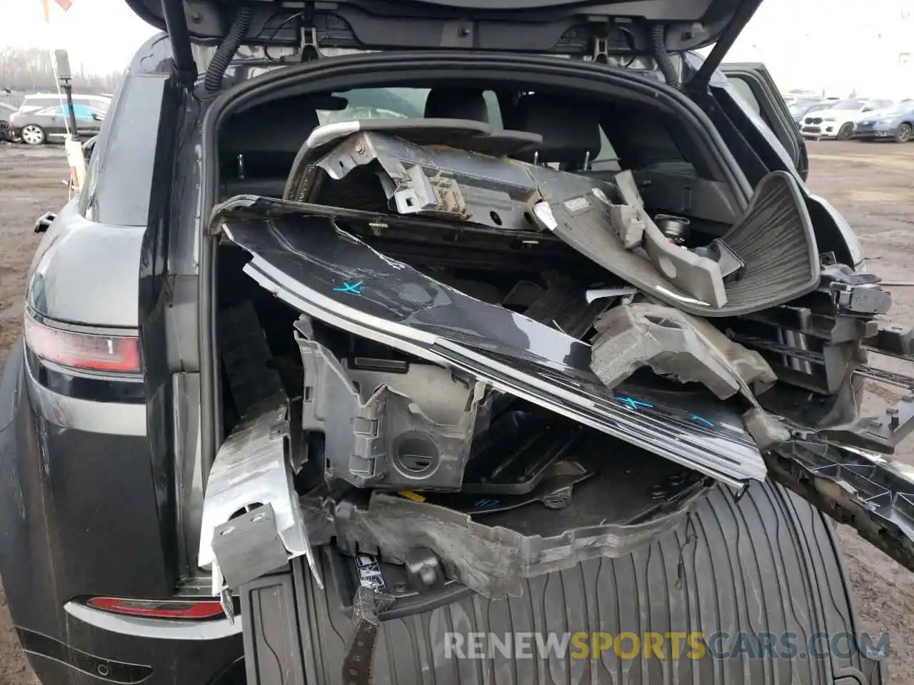 13 Photograph of a damaged car SALZT2FX2PH190189 LAND ROVER RANGEROVER 2023