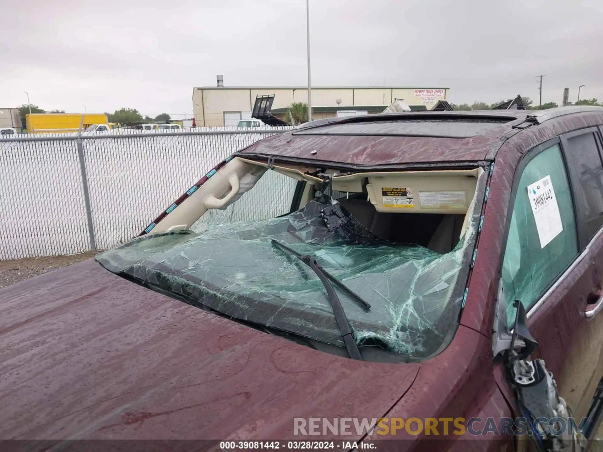 6 Photograph of a damaged car JTJAM7BX0M5290483 LEXUS 460 2021