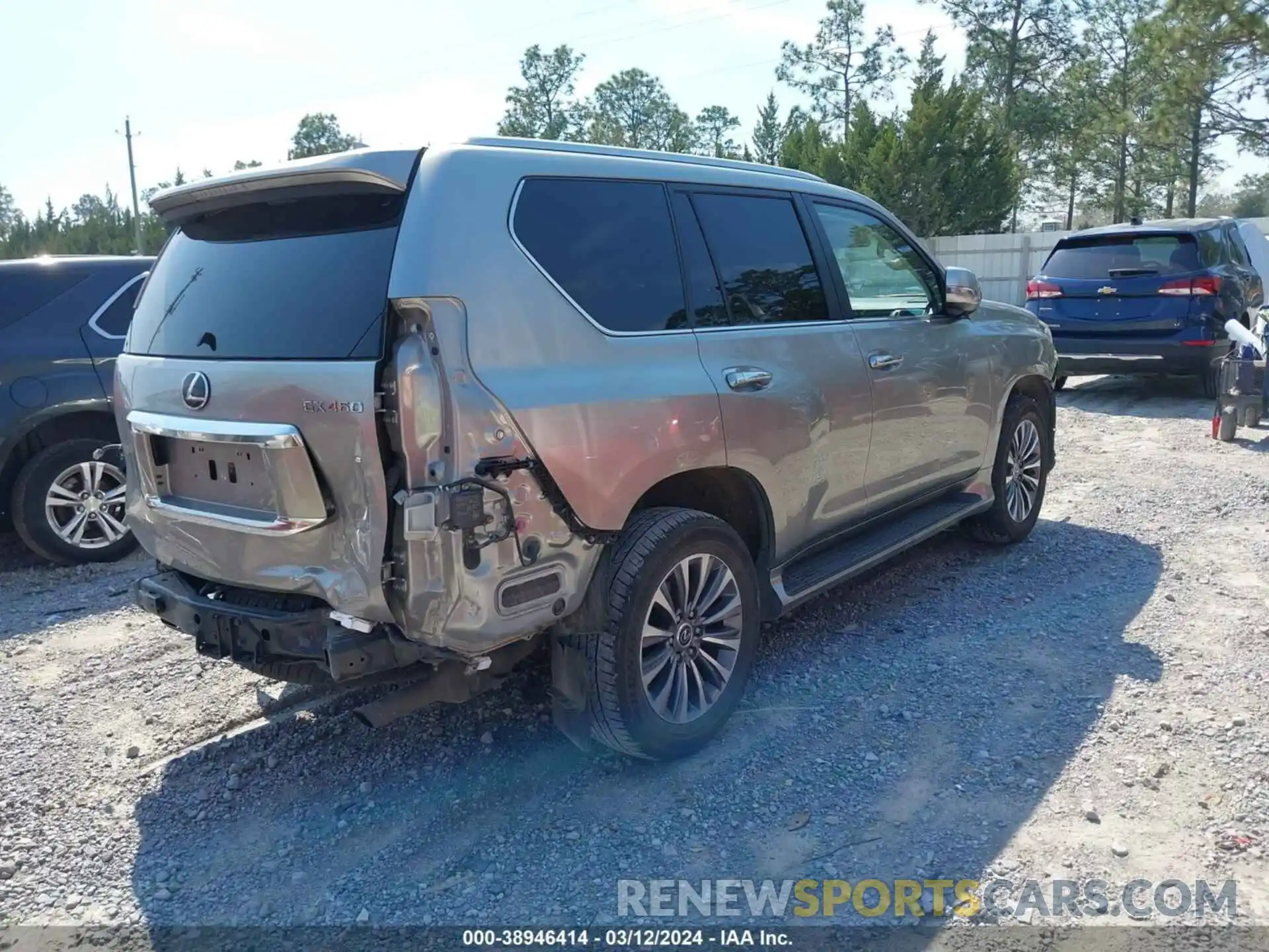 4 Photograph of a damaged car JTJGM7BX0M5276349 LEXUS 460 2021