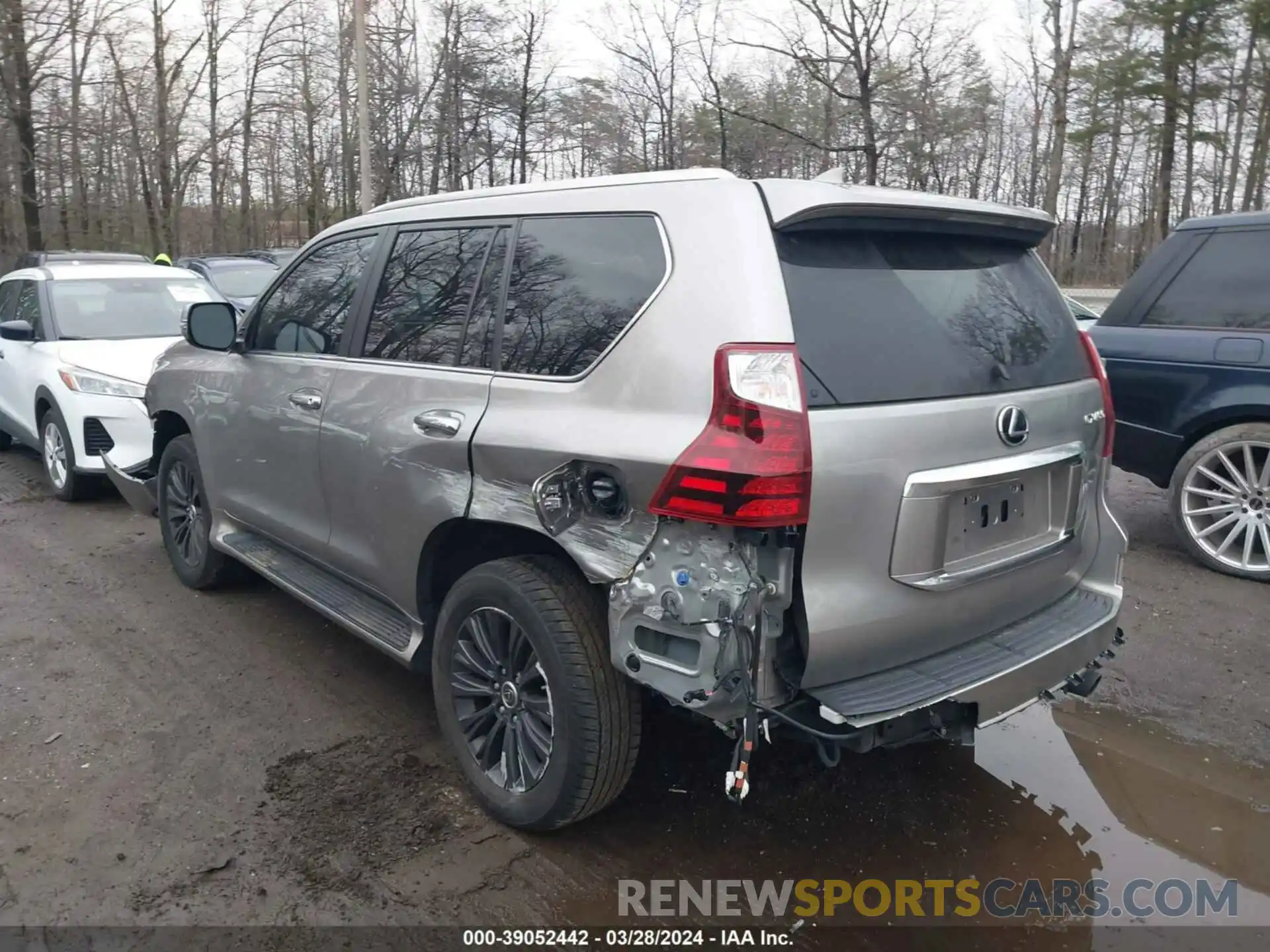 3 Photograph of a damaged car JTJGM7BX6M5269809 LEXUS 460 2021