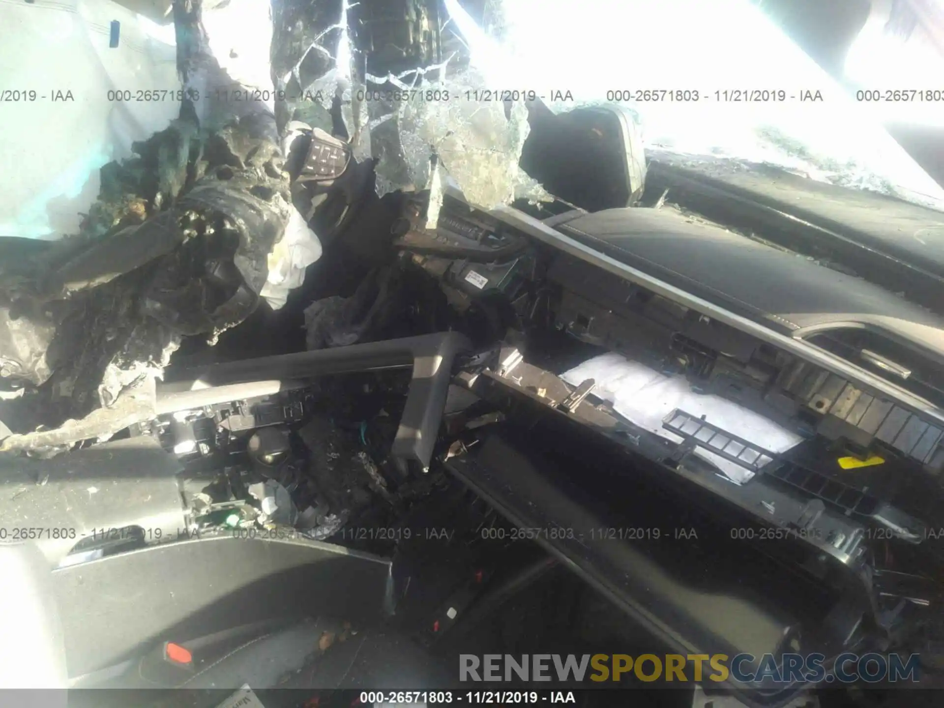 5 Photograph of a damaged car 58AB21B13KU001318 LEXUS ES 2019