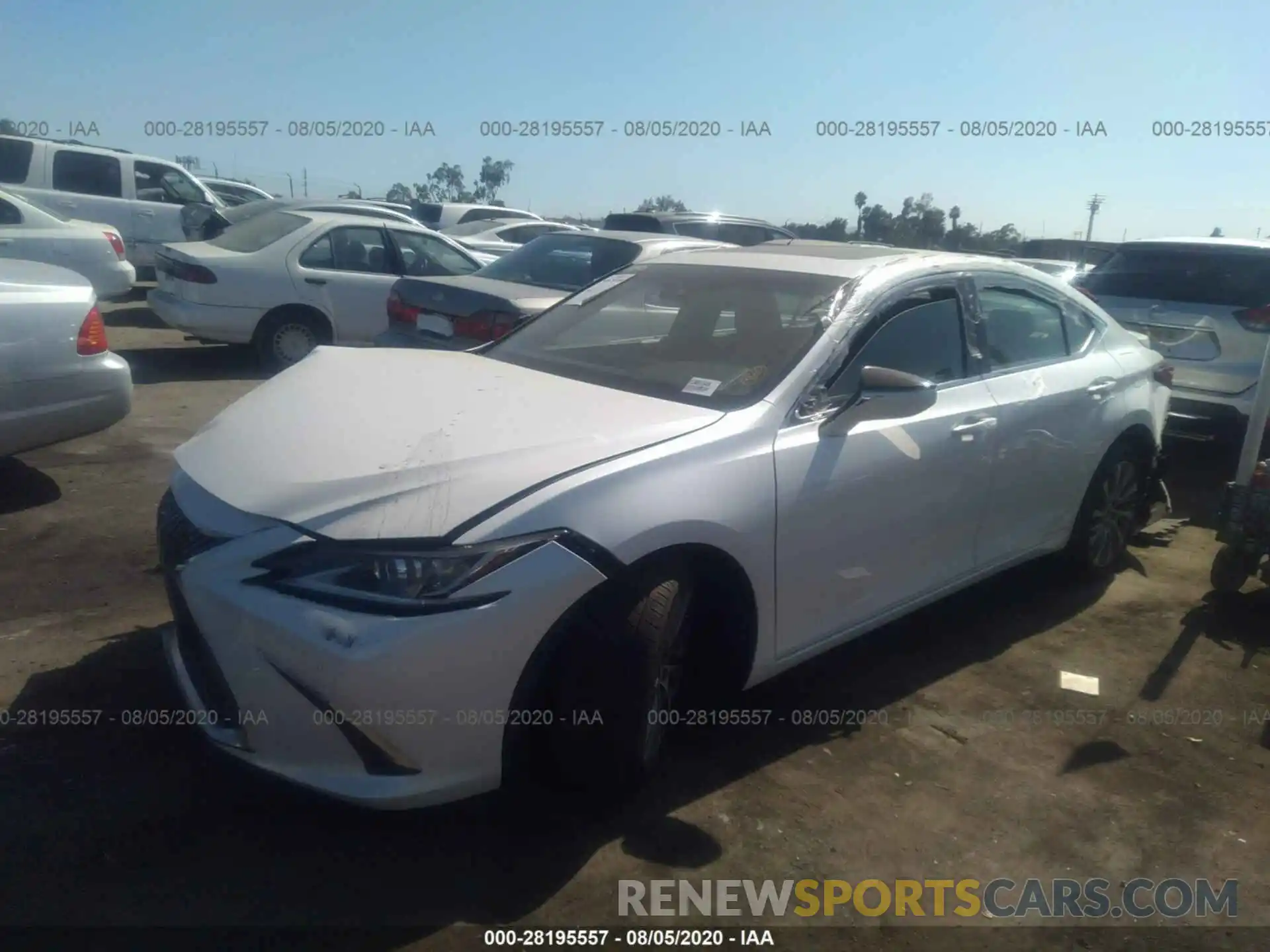 2 Photograph of a damaged car 58AB21B14KU001845 LEXUS ES 2019