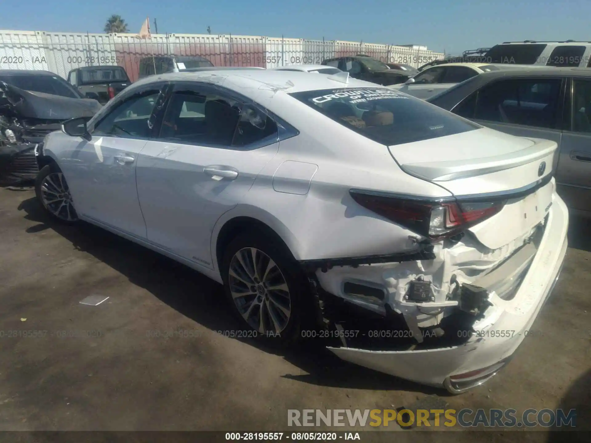 3 Photograph of a damaged car 58AB21B14KU001845 LEXUS ES 2019