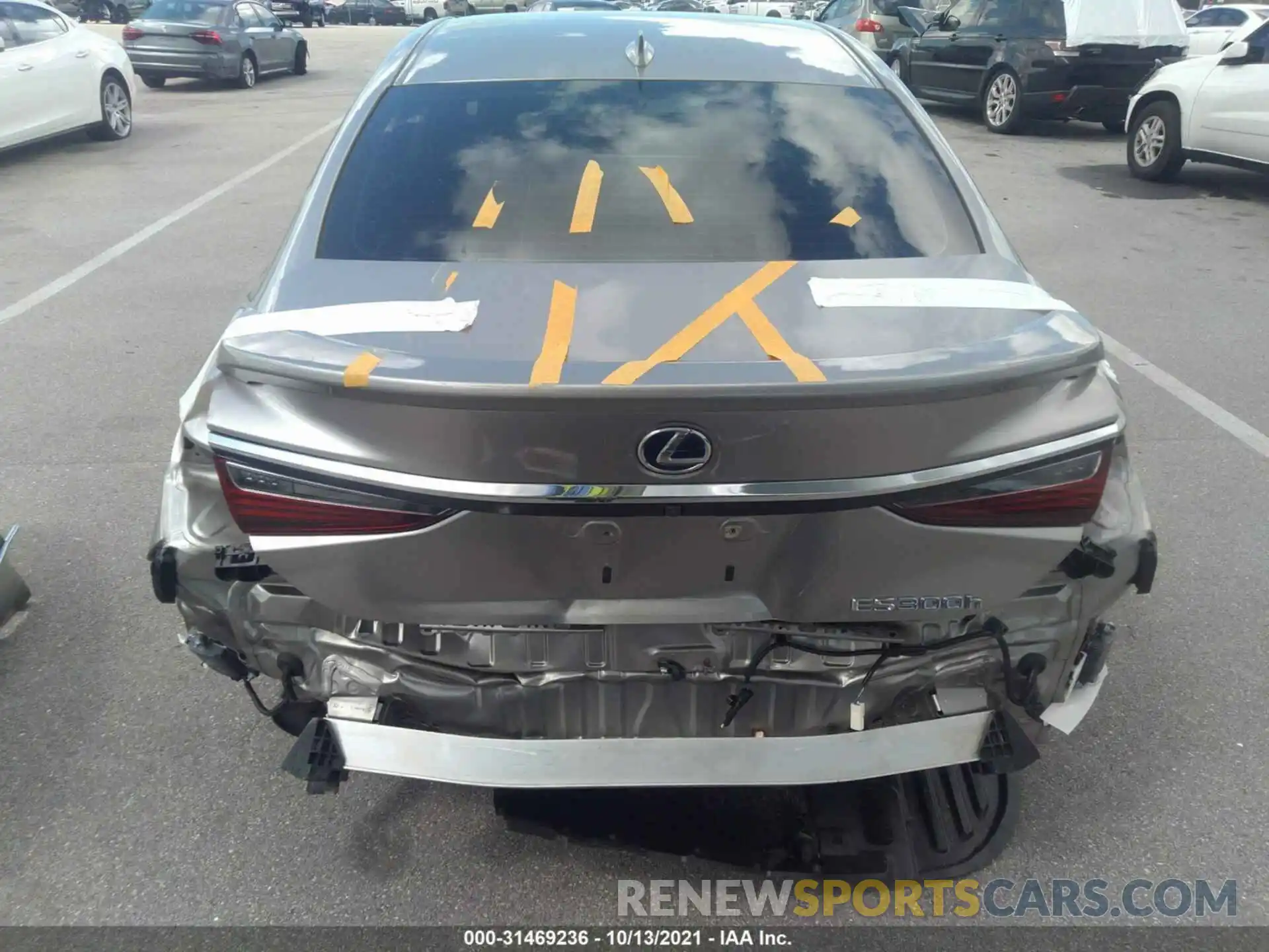 6 Photograph of a damaged car 58AB21B14KU003840 LEXUS ES 2019