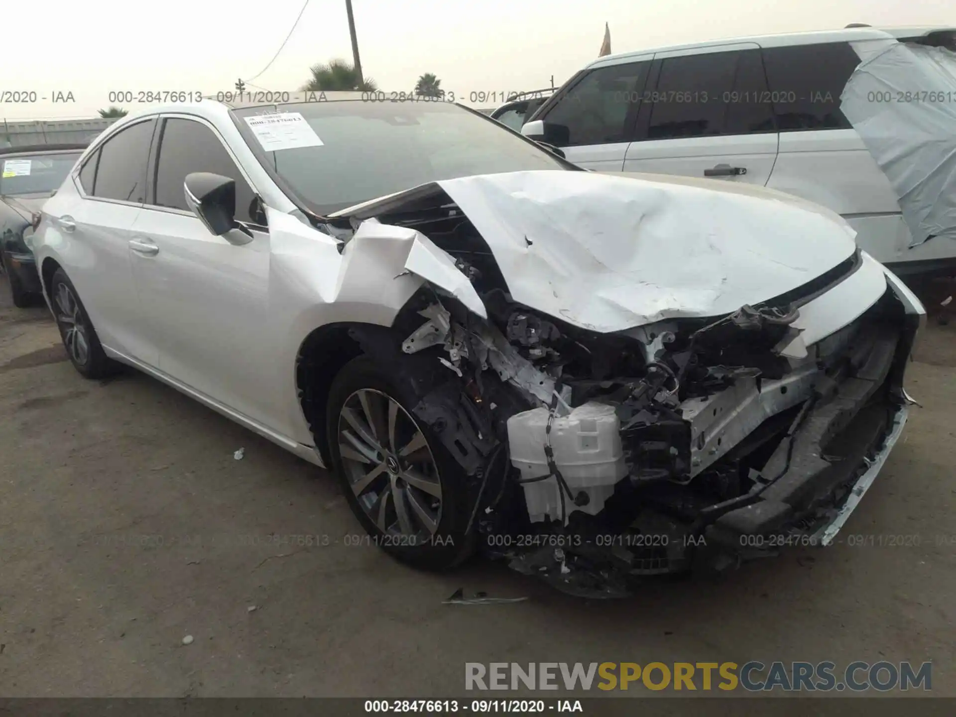 1 Photograph of a damaged car 58AB21B17KU001273 LEXUS ES 2019