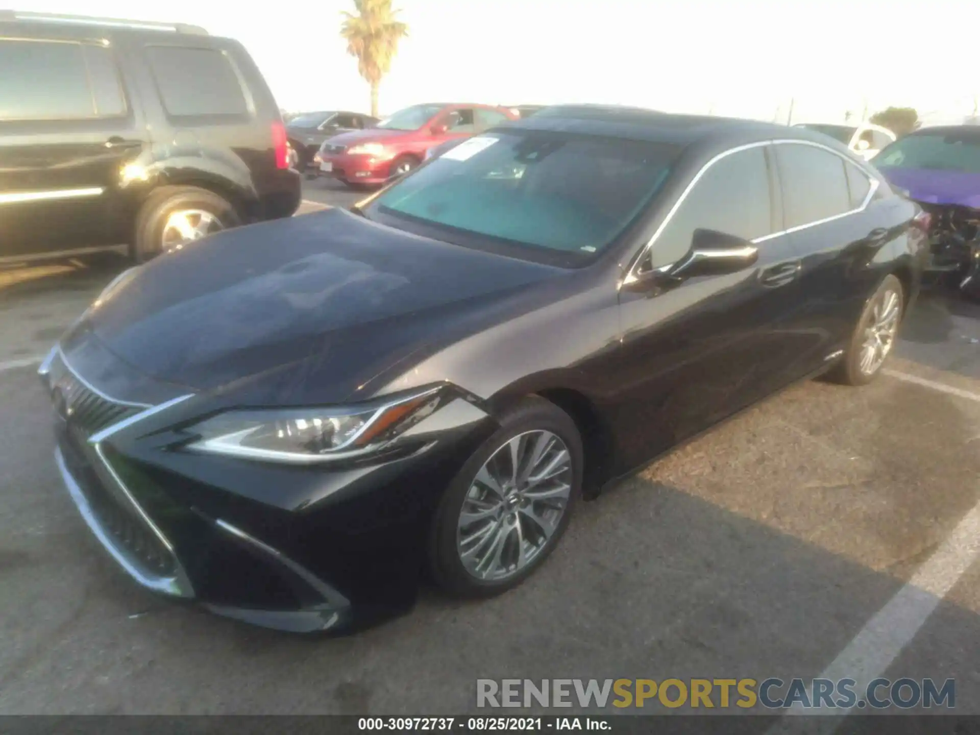 2 Photograph of a damaged car 58AB21B18KU001704 LEXUS ES 2019