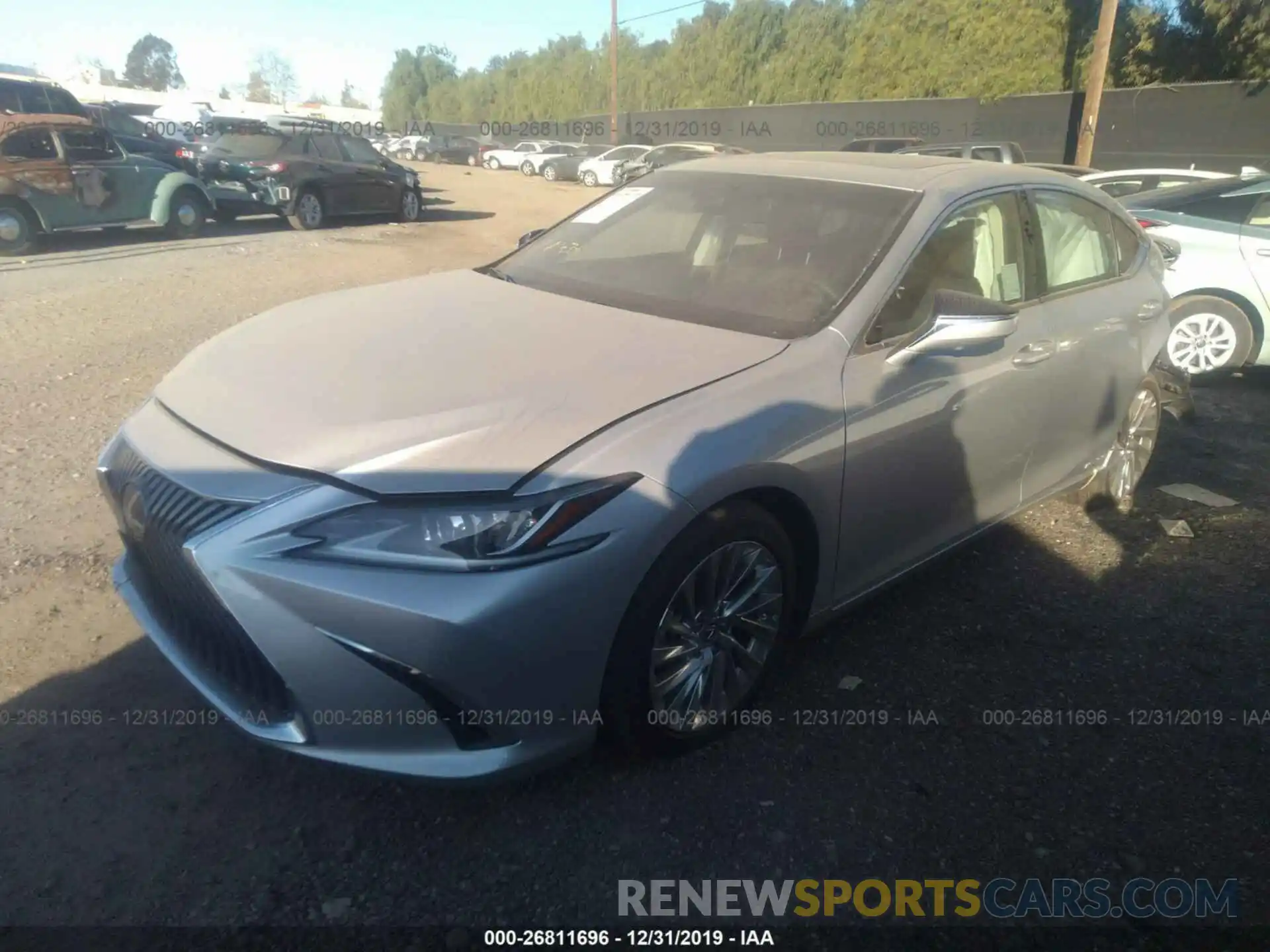 2 Photograph of a damaged car 58AB21B18KU002190 LEXUS ES 2019