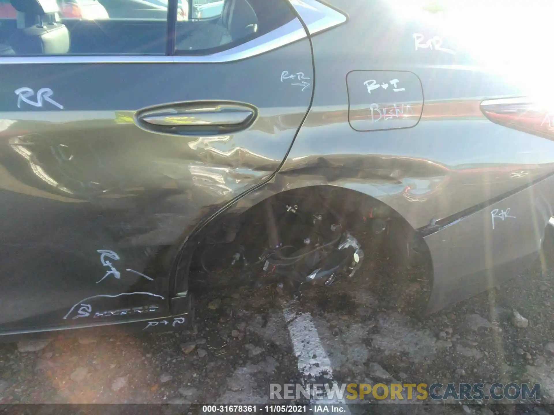 6 Photograph of a damaged car 58AB21B19KU003347 LEXUS ES 2019